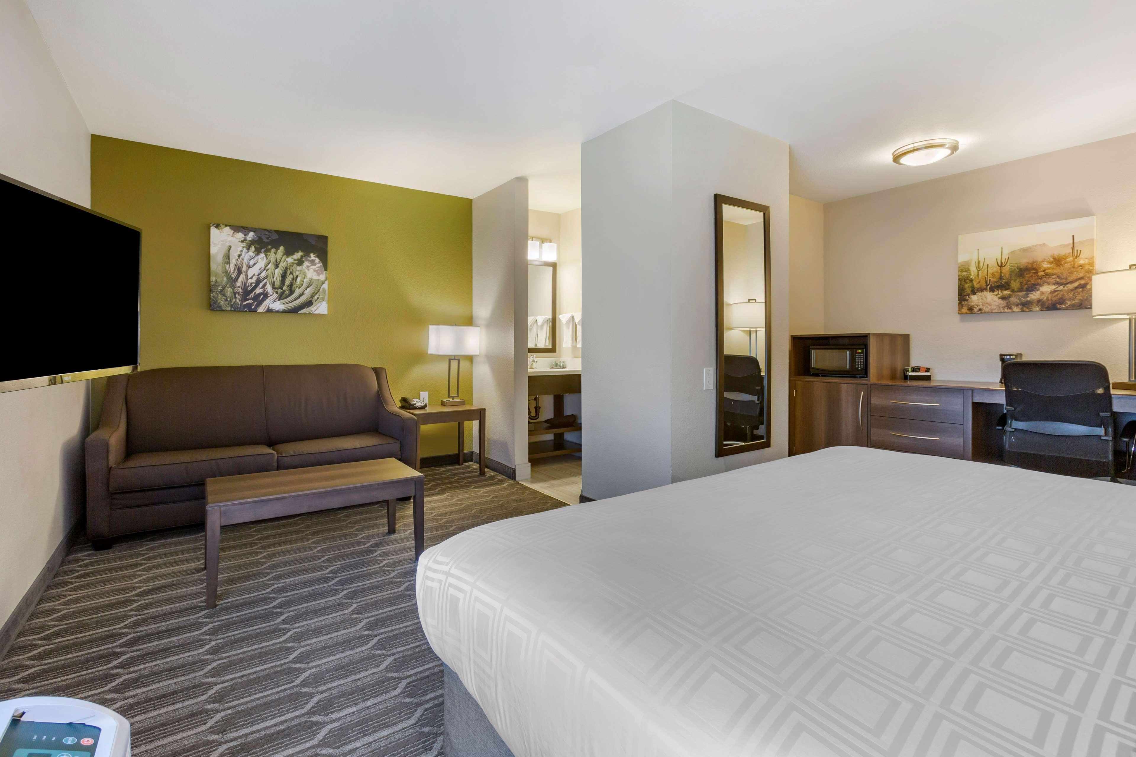 Best Western North Phoenix Hotel Exterior photo